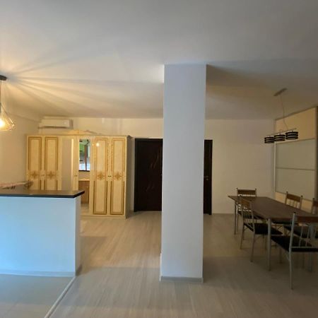 Apartament 3 Camere Bacau Exterior photo
